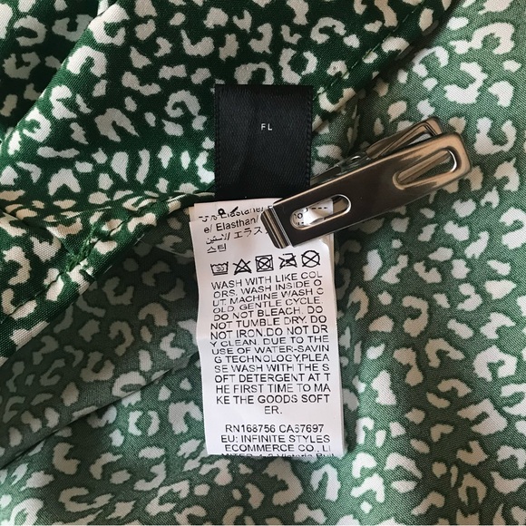 🔴 4/$15 SHEIN Women’s green floral print ruffle sleeve blouse + size 18 in EUC - Picture 12 of 13